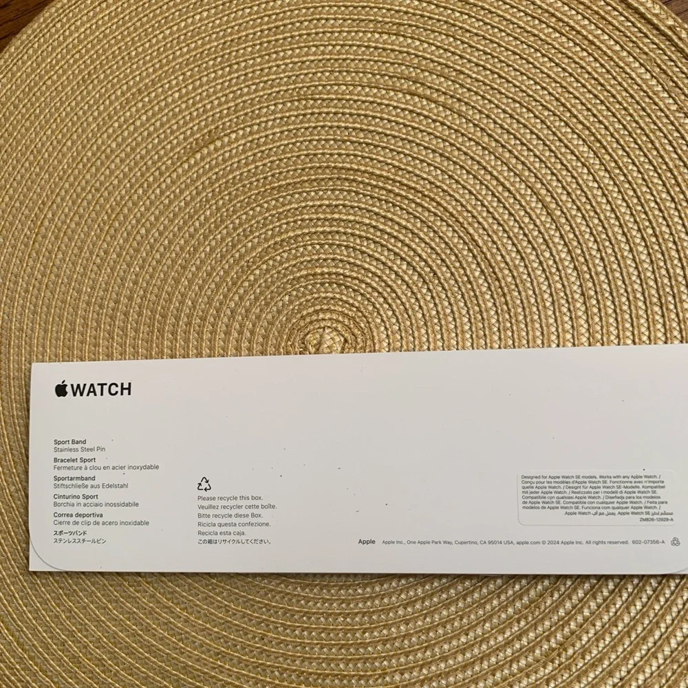 Apple Silicone Sport band only-40 mm, Stainless Steel Pin S/M Starlight NIB